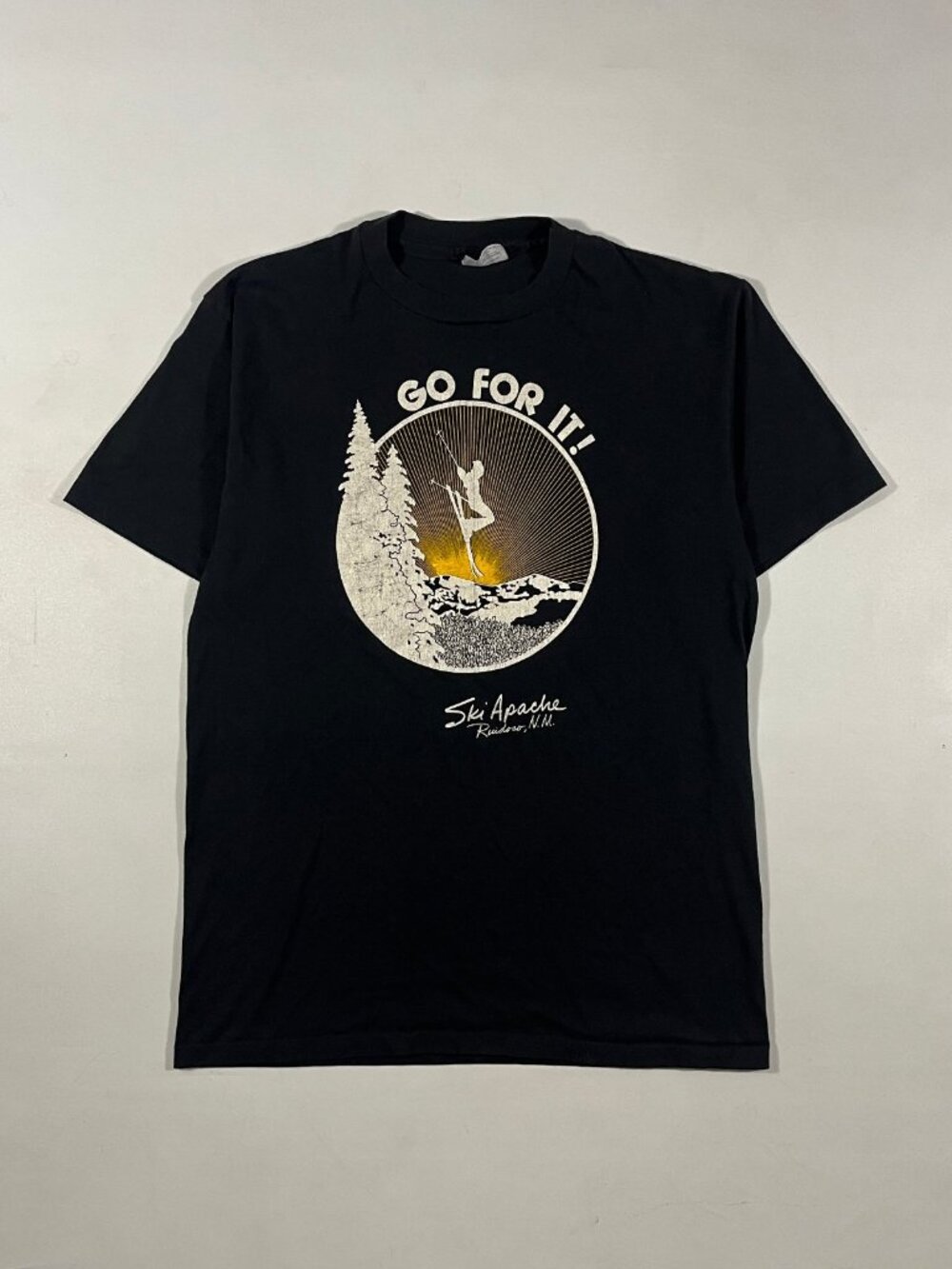 Vintage 90s Ski Apache Ruidoso NM "Go For It" Single Stitch Hanes Tee L